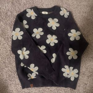 NWT Simply Southern Daisy Sweater